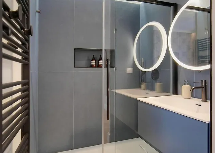 Beletage - 5bdr - 4 Bath - Center - Garage And Ac Cannes