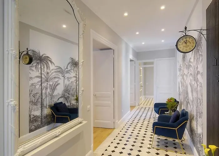 Beletage - 5bdr - 4 Bath - Center - Garage And Ac * Cannes