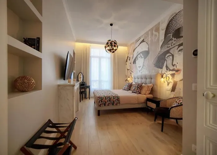 Beletage - 5bdr - 4 Bath - Center - Garage And Ac * Cannes