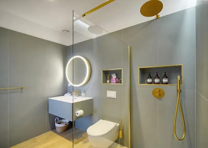 Apartamento Beletage - 5bdr - 4 Bath - Center - Garage And Ac *