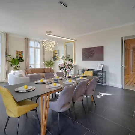 Beletage - 5bdr - 4 Bath - Center - Garage And Ac Lejlighed Cannes