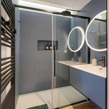 Beletage - 5bdr - 4 Bath - Center - Garage And Ac Cannes