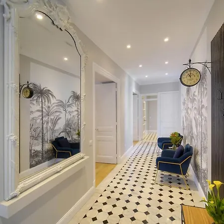 Beletage - 5bdr - 4 Bath - Center - Garage And Ac * Cannes