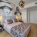 Apartment Beletage - 5bdr - 4 Bath - Center - Garage And Ac *